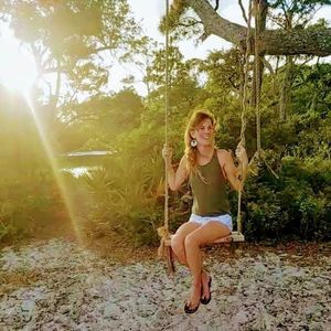 Meet your Posher, Robyn